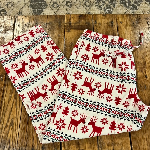 Red and White Mens Pajamas with Reindeer and Snowflake Pattern Dear Dear - Picture 1 of 5